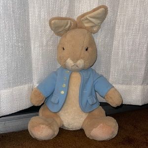 14” Original GUND “Peter Rabbit 2017 - Pre-Owned in Great Condition!